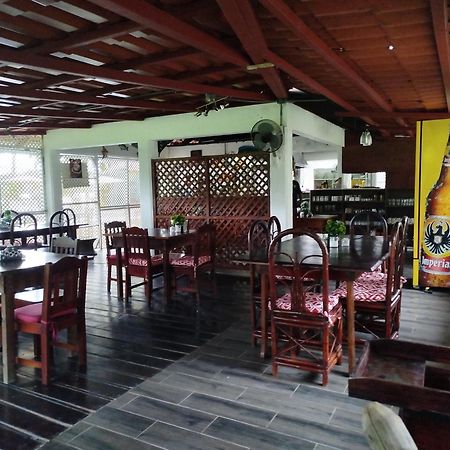 Hotel Pez Gallo Golfito Buitenkant foto