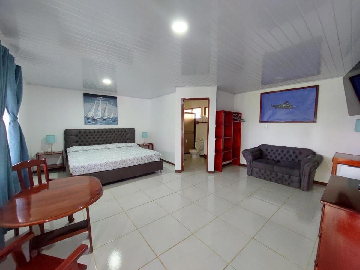 Hotel Pez Gallo Golfito Buitenkant foto