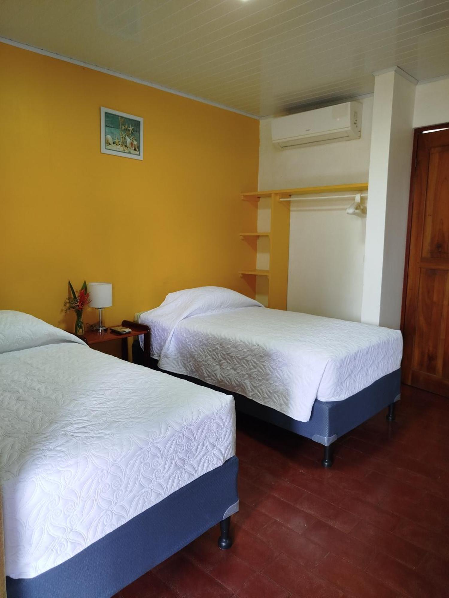 Hotel Pez Gallo Golfito Buitenkant foto