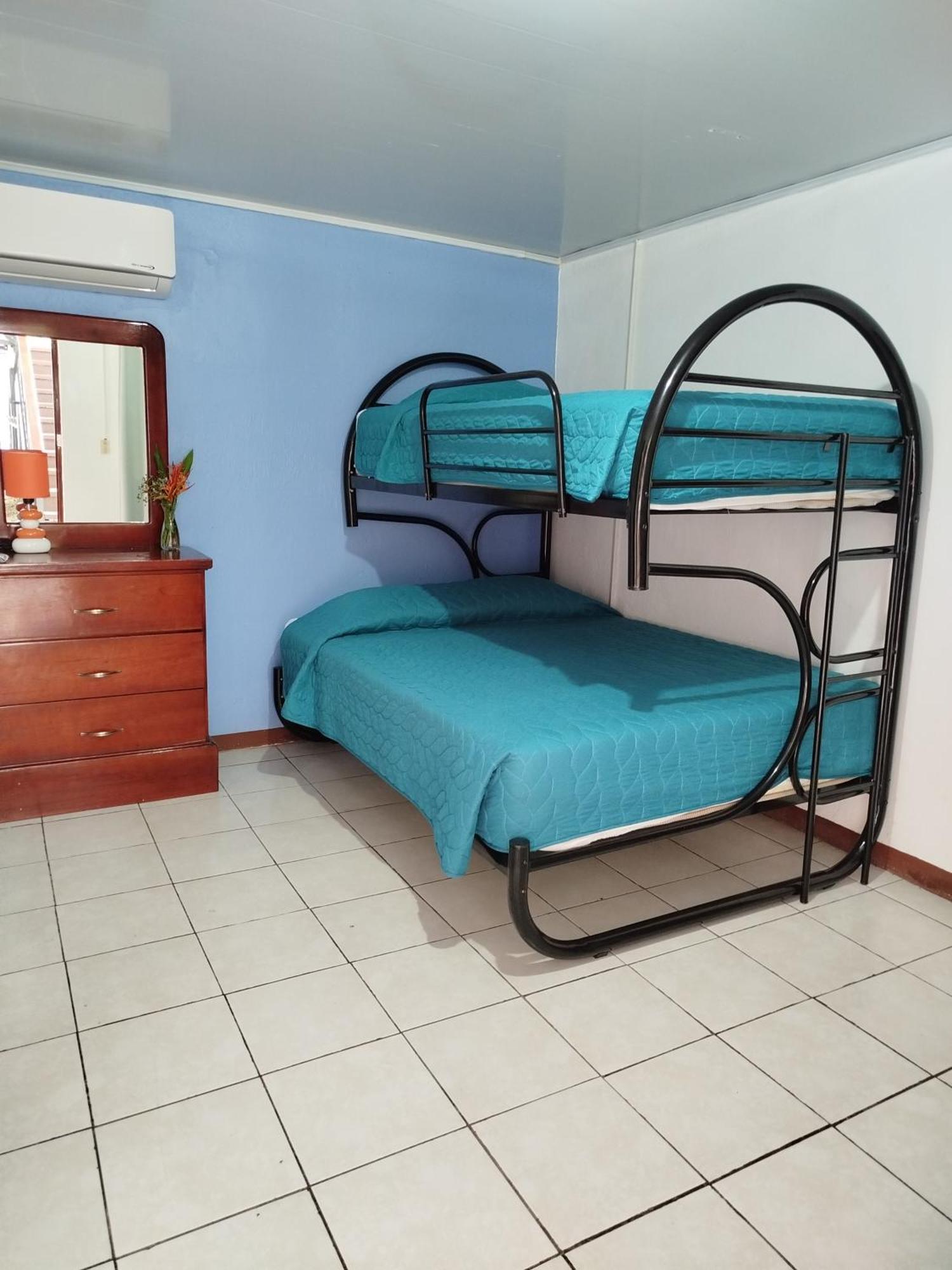 Hotel Pez Gallo Golfito Buitenkant foto