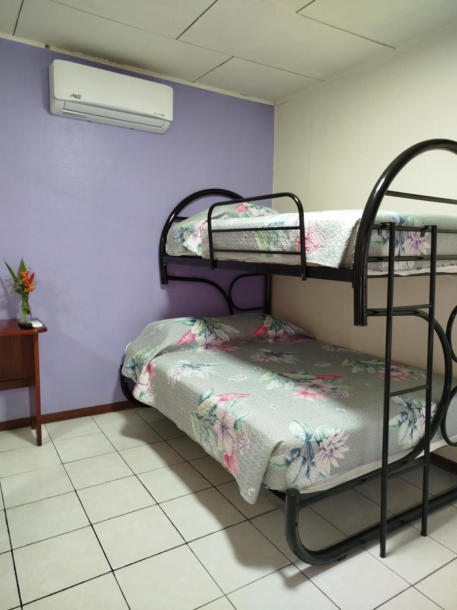 Hotel Pez Gallo Golfito Buitenkant foto