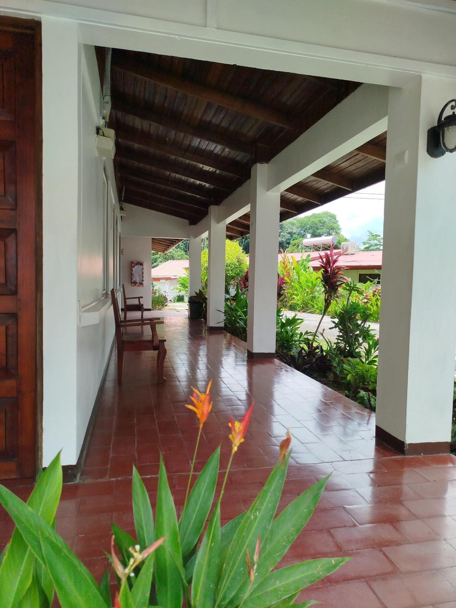 Hotel Pez Gallo Golfito Buitenkant foto