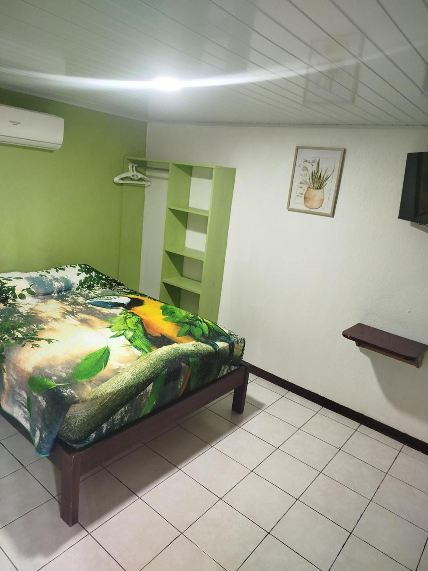 Hotel Pez Gallo Golfito Buitenkant foto